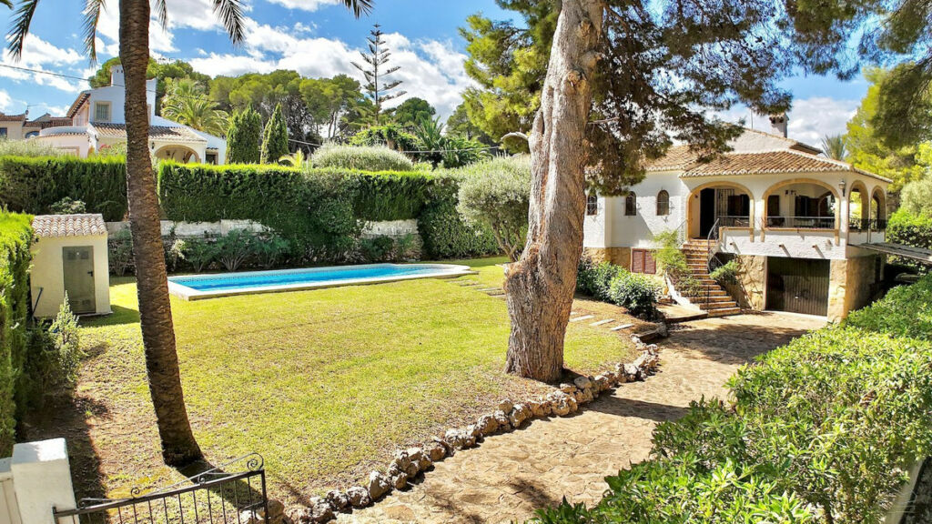 Detached Villa Javea Alicante - image 2