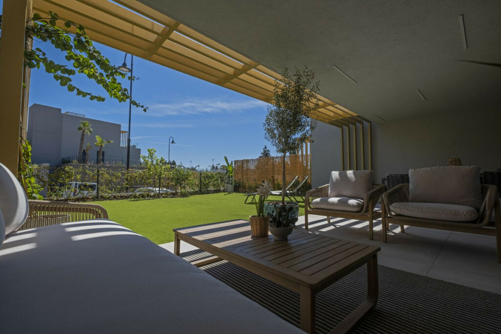 Townhouse El Chaparral Málaga - image 2