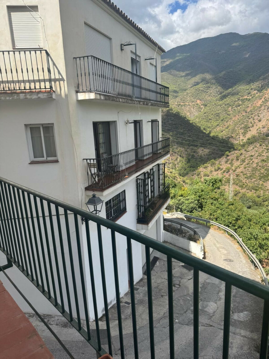 Ground Floor Apartment Istán Málaga - image 2