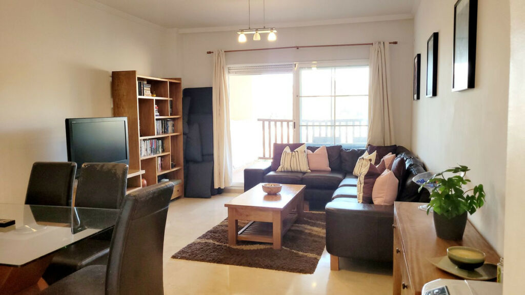Middle Floor Apartment Benalmadena Málaga - image 2