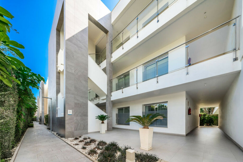 Ground Floor Apartment Bel Air Málaga - image 2