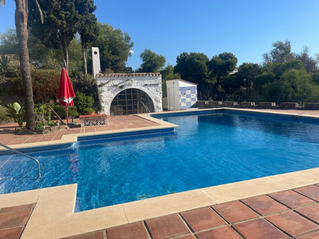 Detached Villa Torremuelle Málaga - image 2