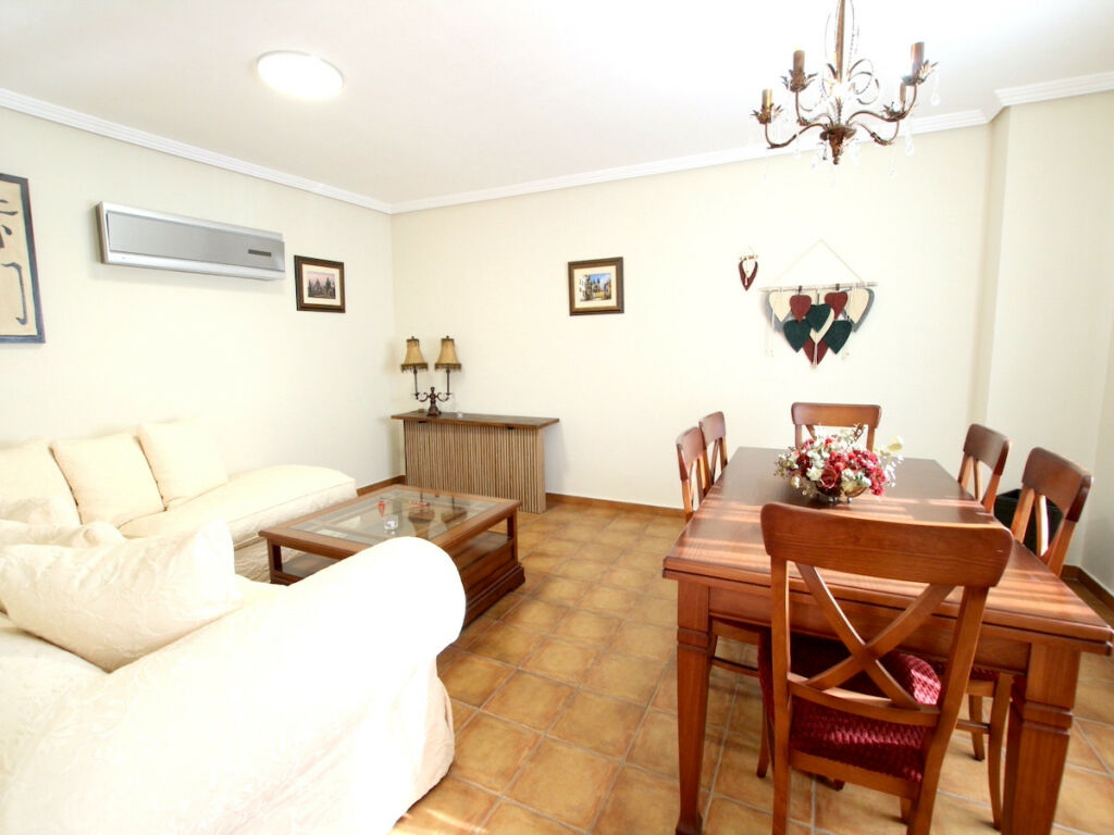 Townhouse Benijofar Alicante - image 2