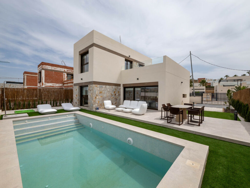 Detached Villa Algorfa Alicante - image 2