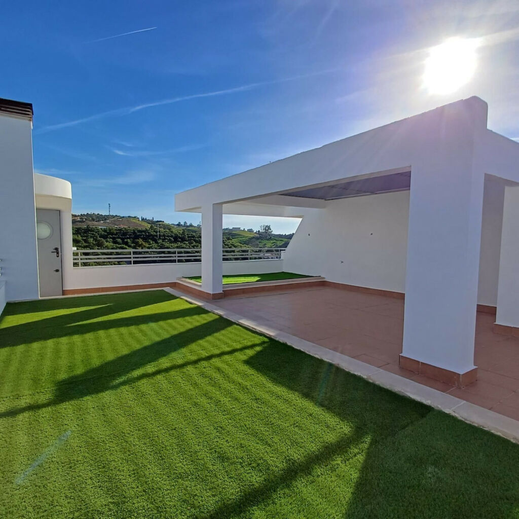 Penthouse La Cala Málaga - image 2