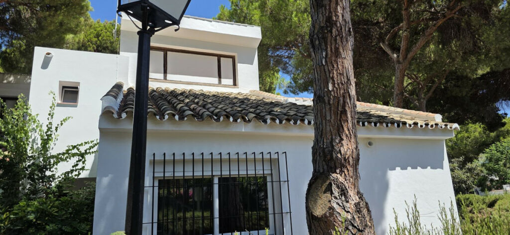 Townhouse Benamara Málaga - image 2