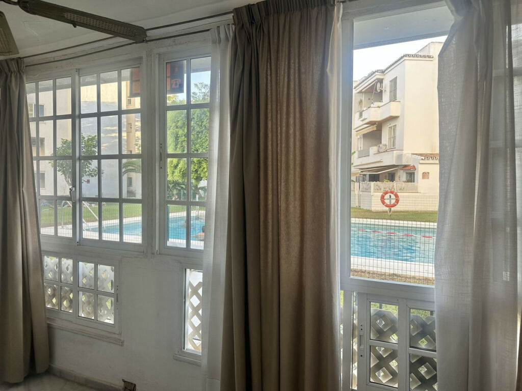 Ground Floor Apartment Marbella Málaga - image 2