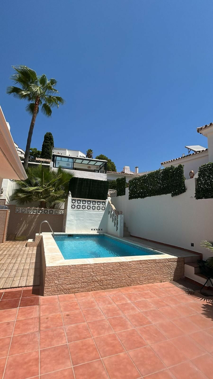 Detached Villa Nueva Andalucía Málaga - image 3