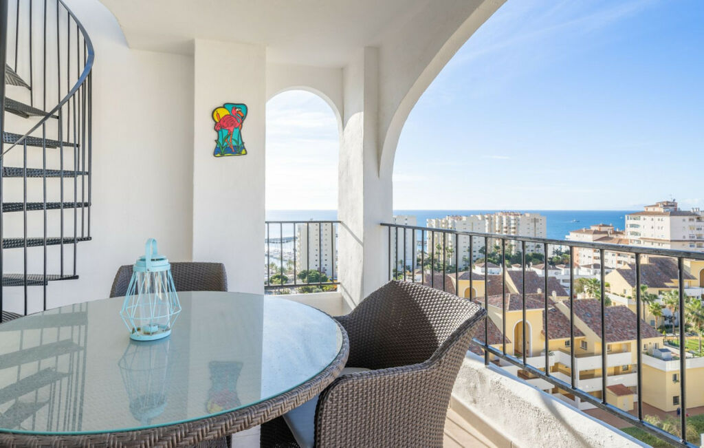 Penthouse Duplex Estepona Málaga - image 2