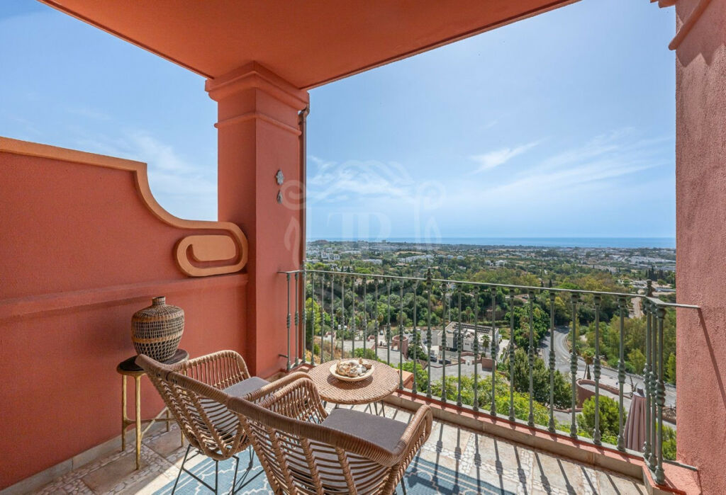 Duplex Monte Halcones Málaga - image 2