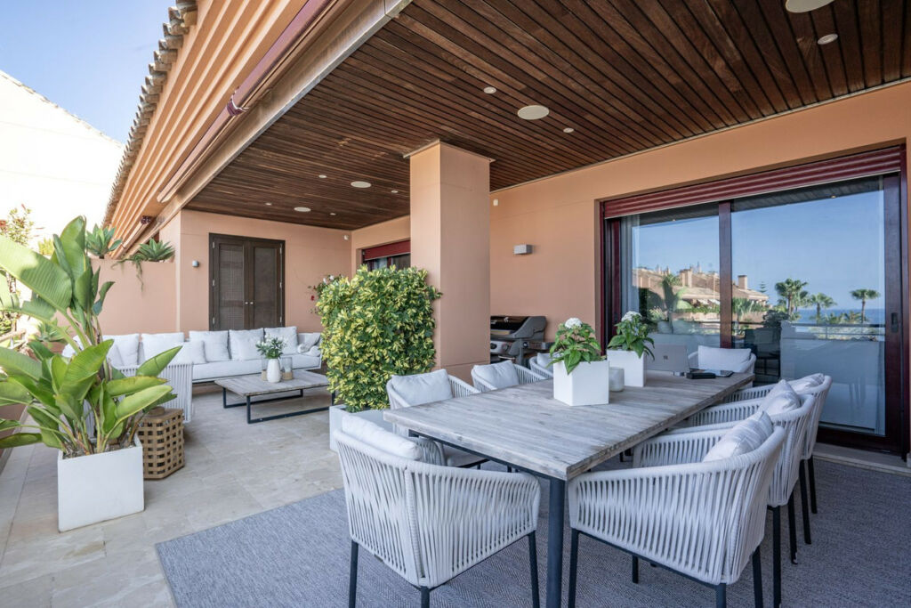 Penthouse Duplex Puerto Banús Málaga - image 2
