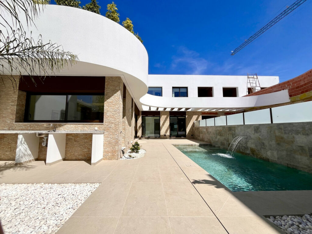 Detached Villa Rojales Alicante - image 2