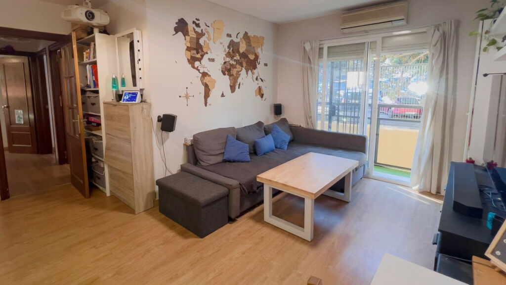 Ground Floor Apartment Arroyo de la Miel Málaga - image 2