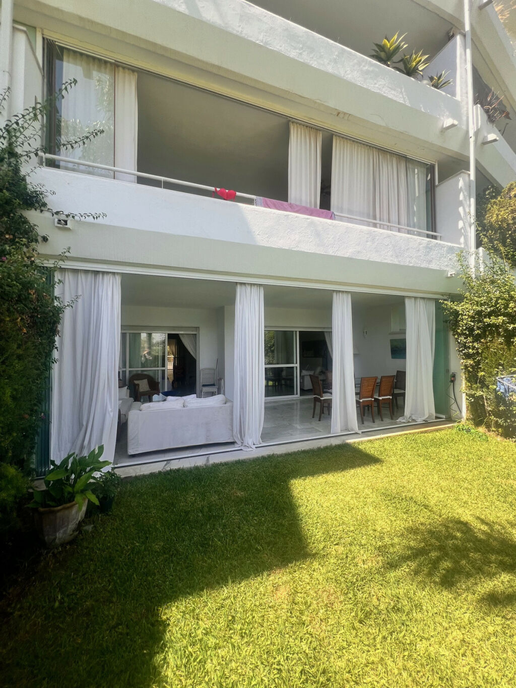 Middle Floor Apartment Guadalmina Baja Málaga - image 2
