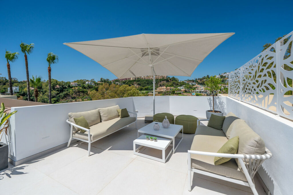 Townhouse La Quinta Málaga - image 2
