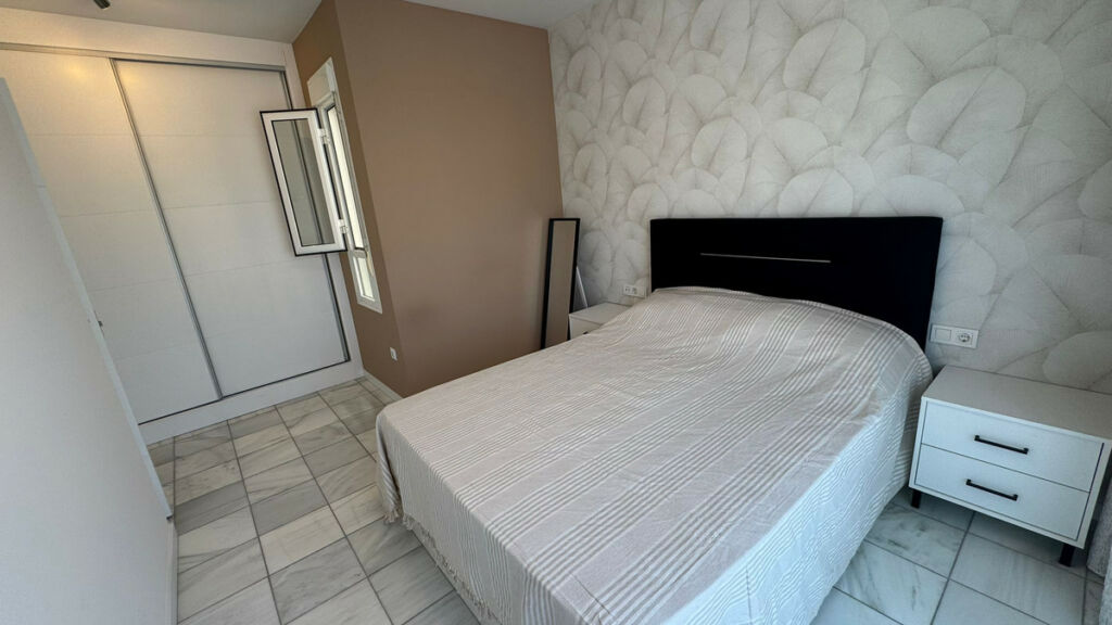 Semi-Detached House Torrevieja Alicante - image 2