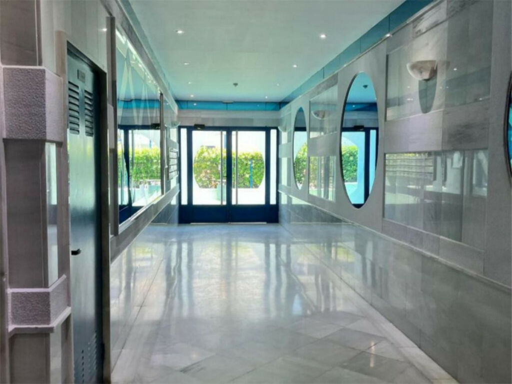 Penthouse Duplex Marbella Málaga - image 2