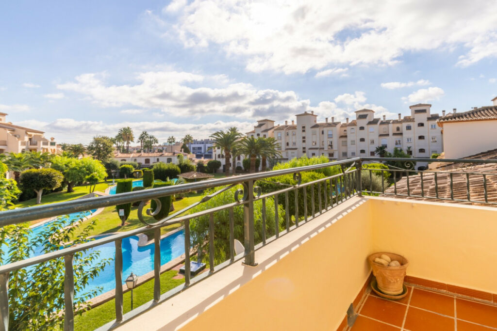 Townhouse Javea Alicante - image 2