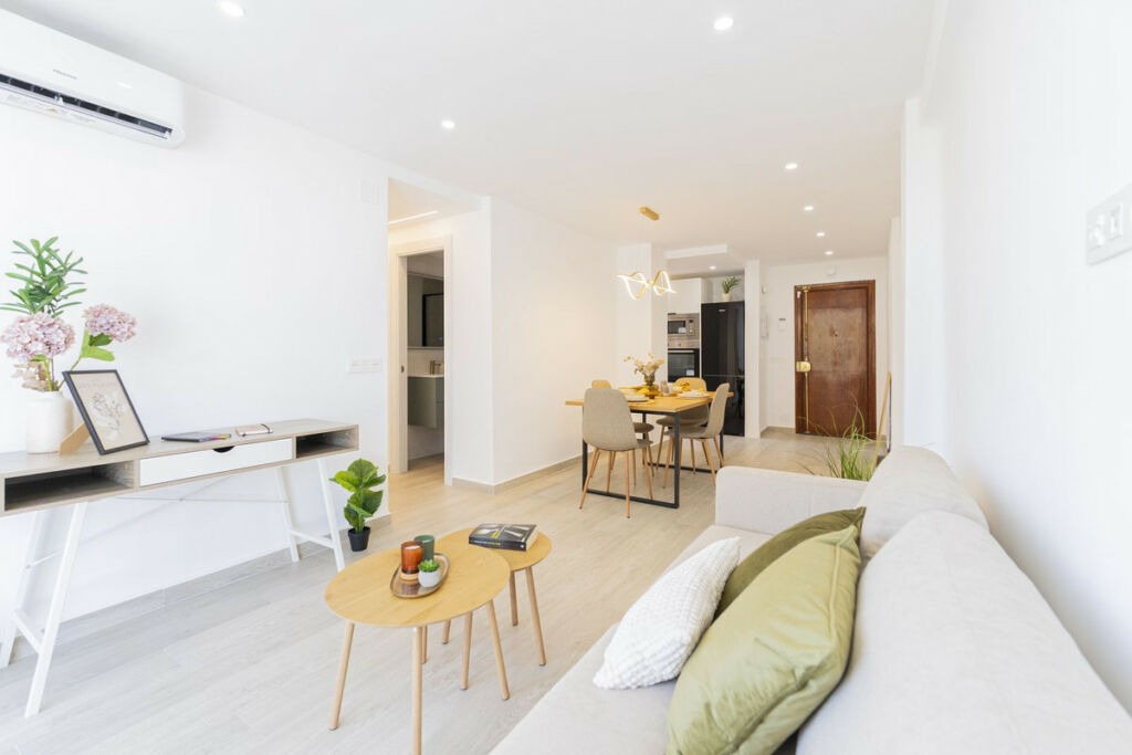 Top Floor Apartment Torremolinos Málaga - image 2