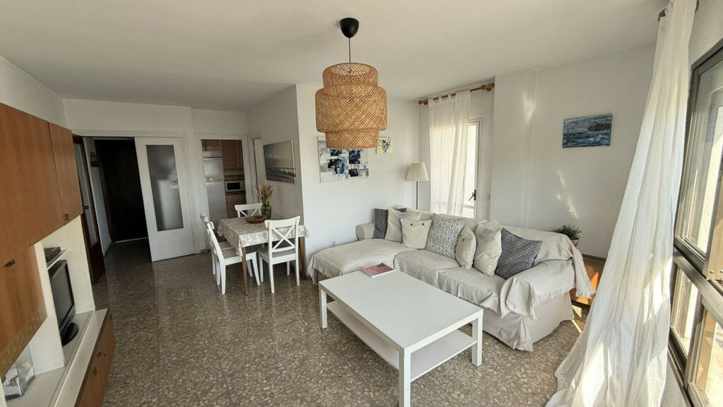 Middle Floor Apartment Marbella Málaga - image 2