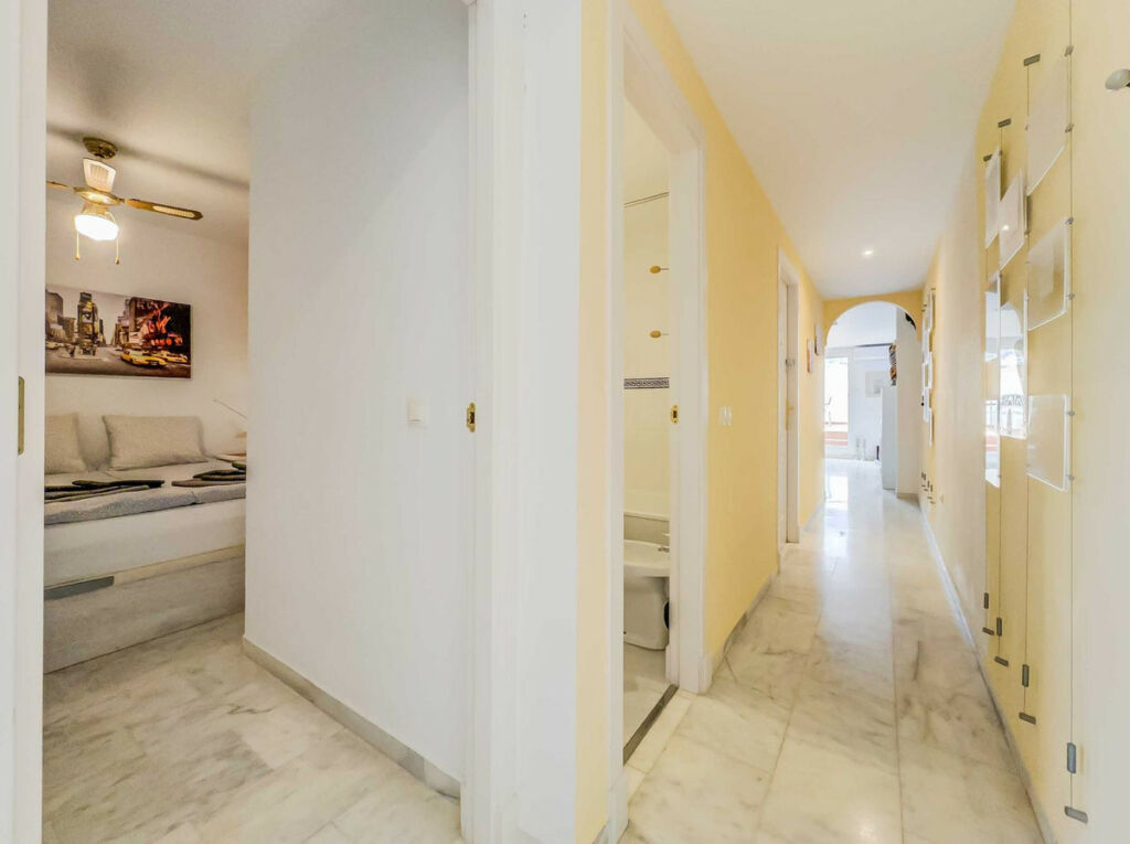 Penthouse Fuengirola Málaga - image 20