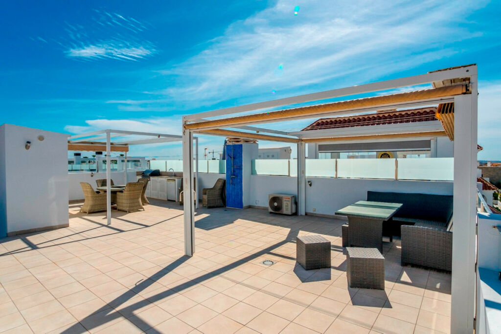 Penthouse Dona Pepa Alicante - image 22