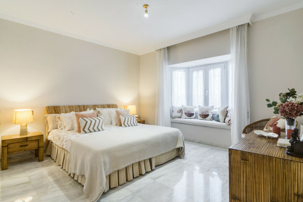 Middle Floor Apartment The Golden Mile Málaga - image 20