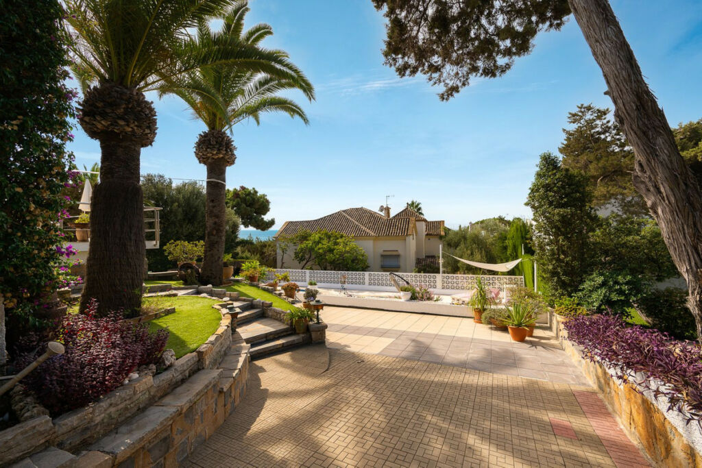 Detached Villa Marbesa Málaga - image 20