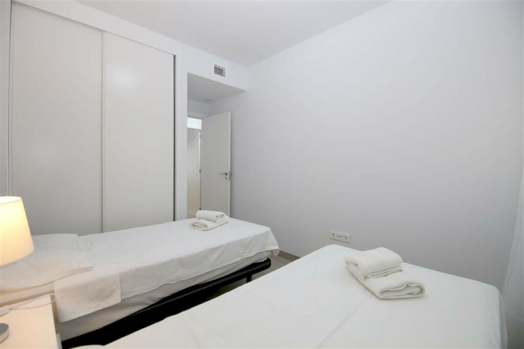 Middle Floor Apartment Estepona Málaga - image 20