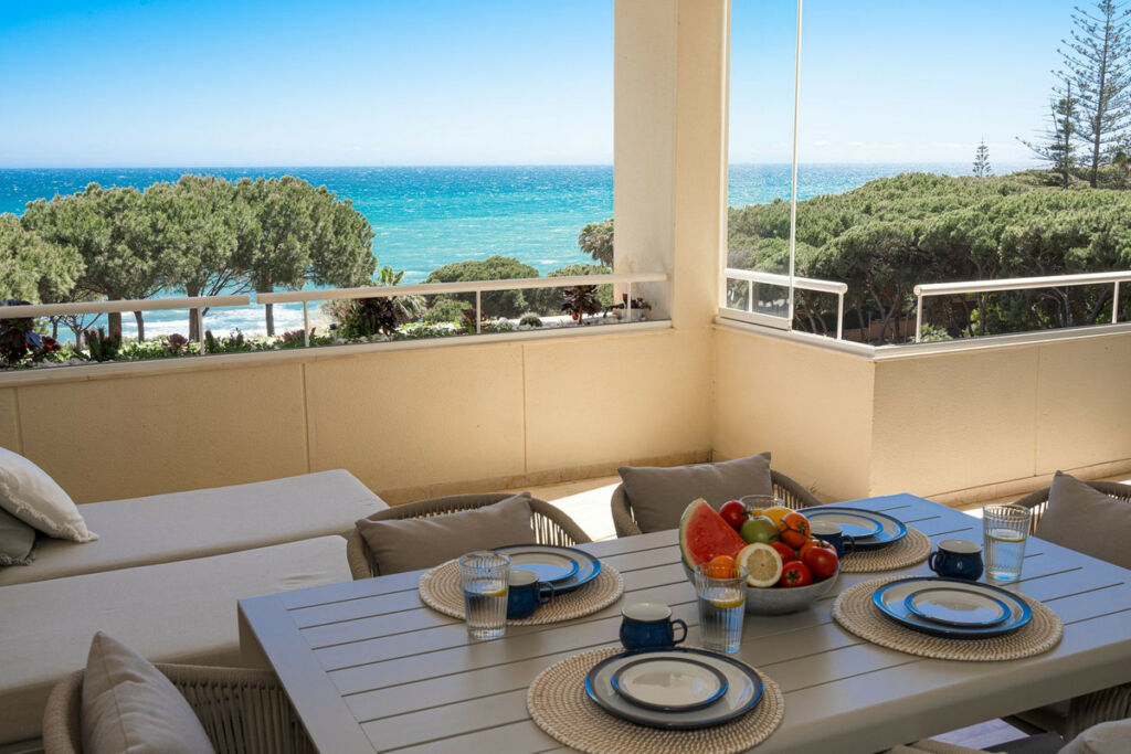 Middle Floor Apartment Cabopino Málaga - image 20