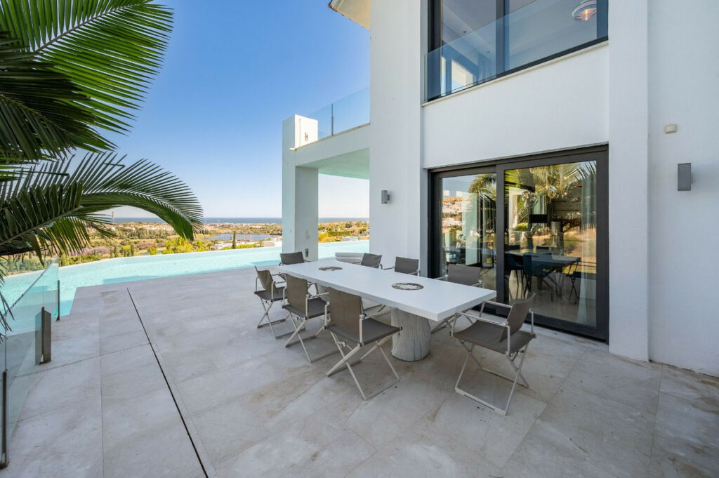 Detached Villa Los Flamingos Málaga - image 19