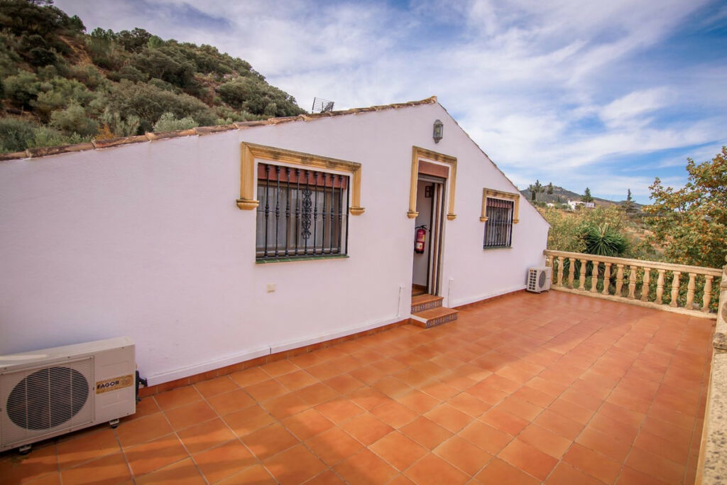 Detached Villa Ronda Málaga - image 20