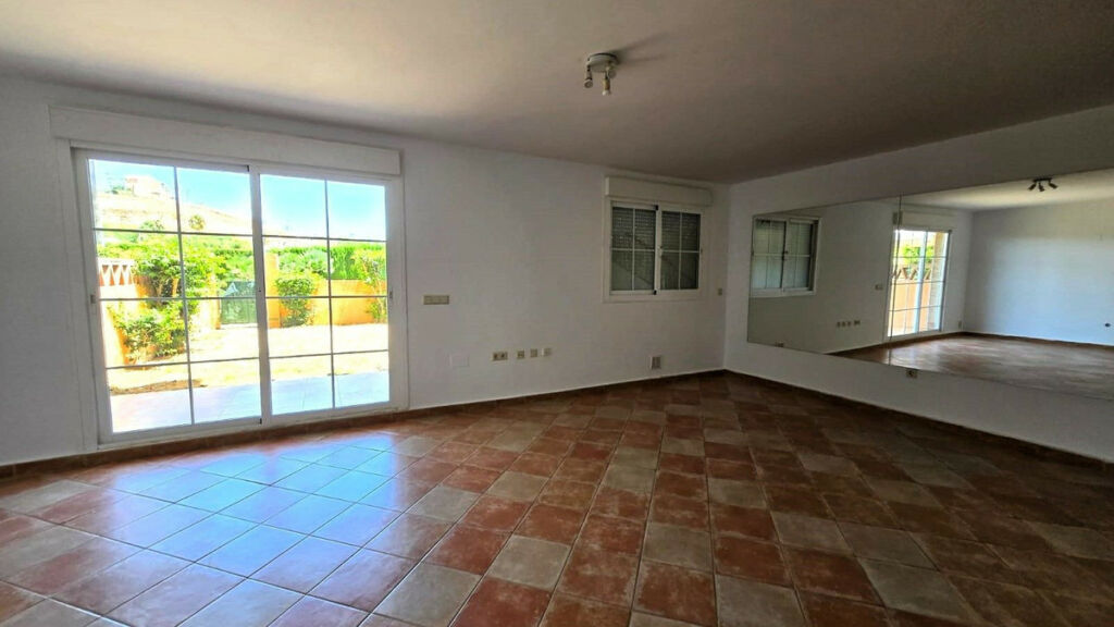 Townhouse La Cala de Mijas Málaga - image 20