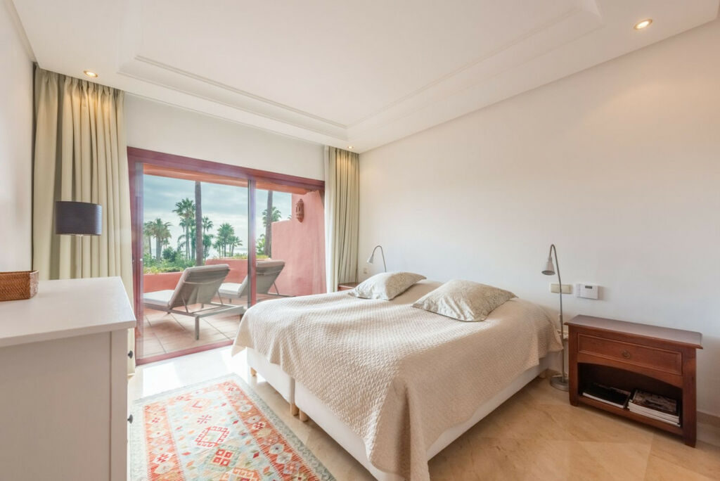 Middle Floor Apartment New Golden Mile Málaga - image 20