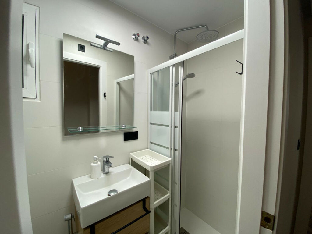Middle Floor Apartment Torrevieja Alicante - image 20