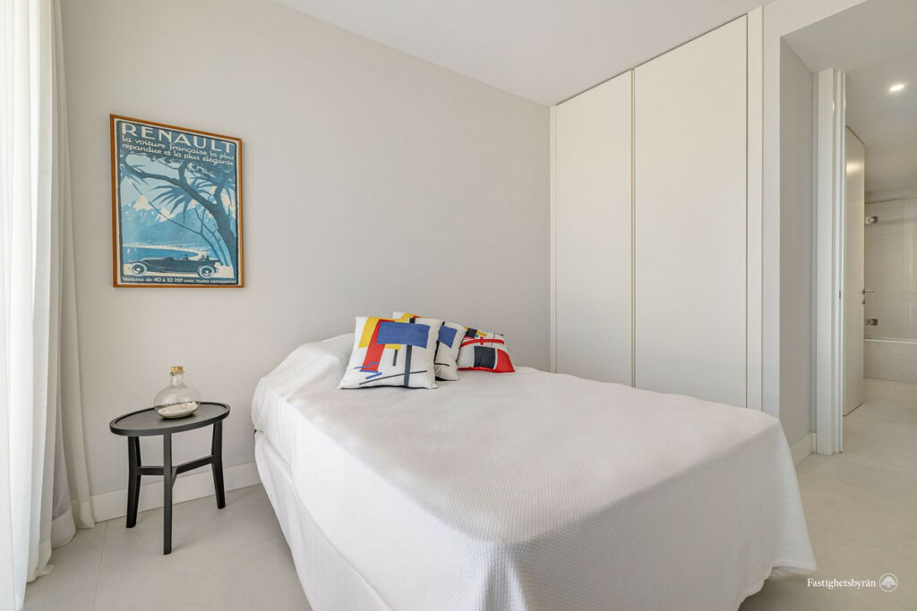 Middle Floor Apartment Estepona Málaga - image 20