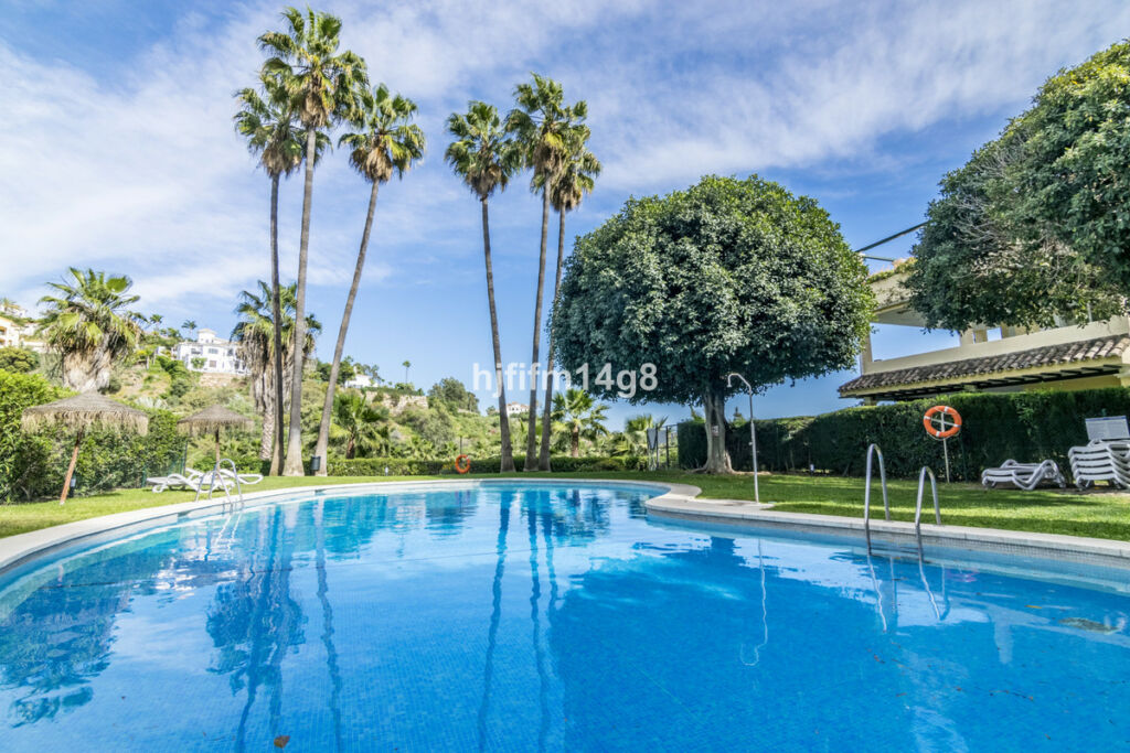 Middle Floor Apartment Benahavís Málaga - image 20