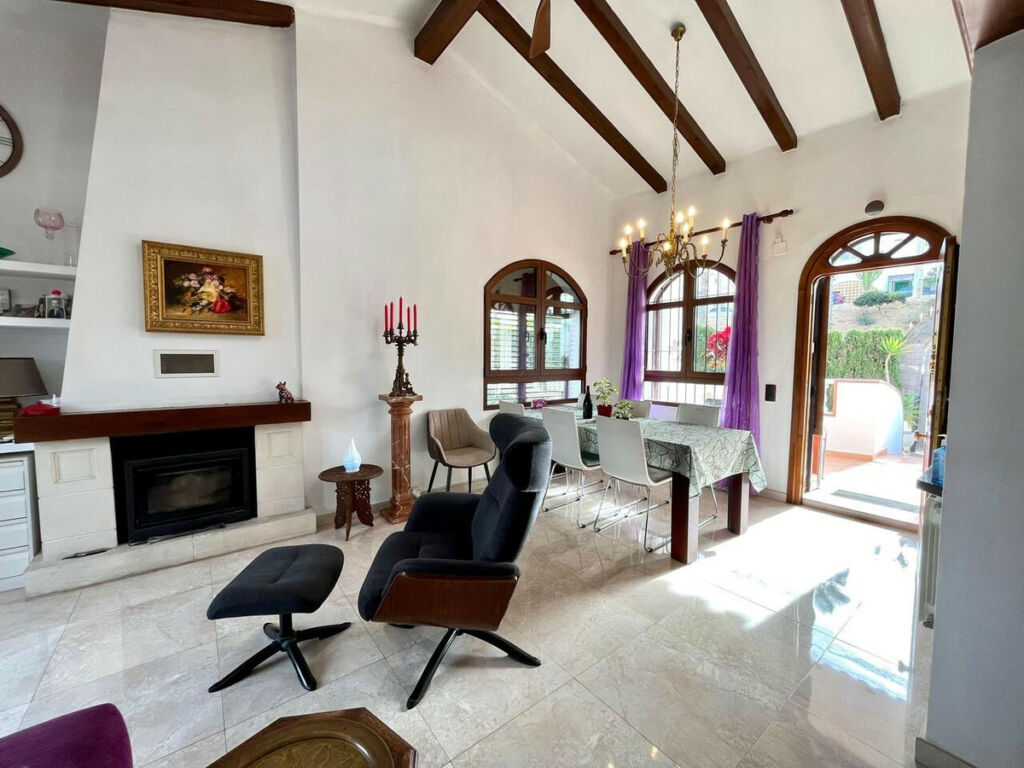 Detached Villa Villamartin Alicante - image 20