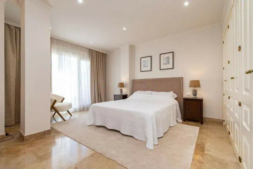Ground Floor Apartment The Golden Mile Málaga - image 20