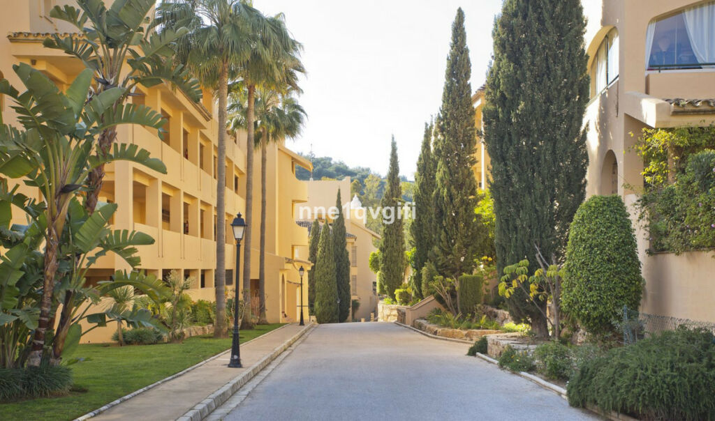 Middle Floor Apartment Elviria Málaga - image 20