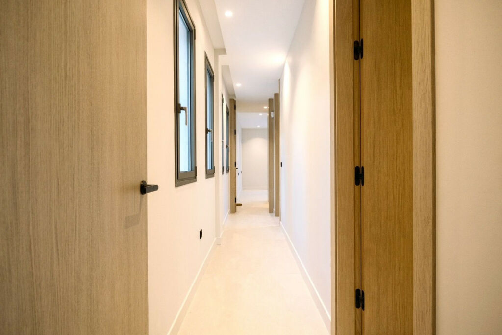 Detached Villa Estepona Málaga - image 20