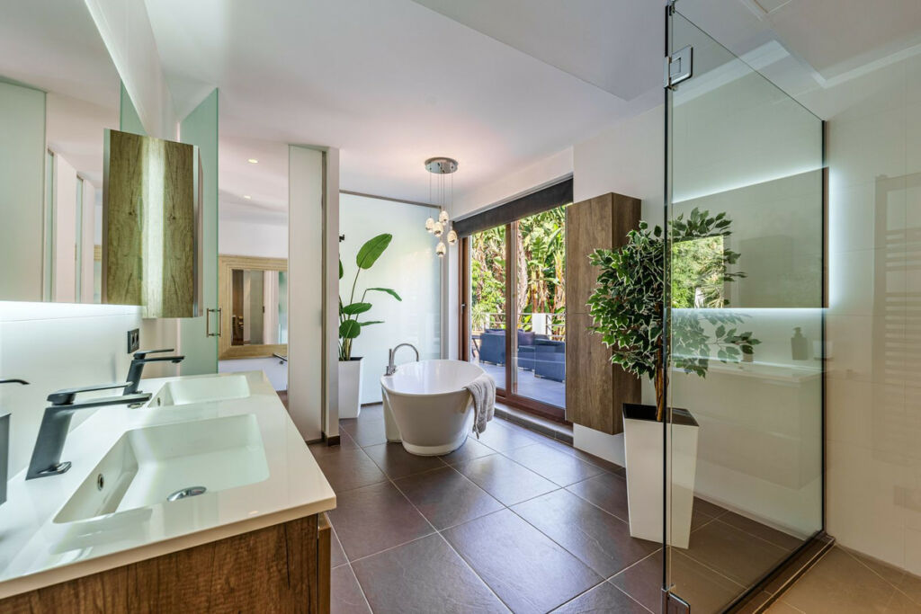 Detached Villa Marbella Málaga - image 20
