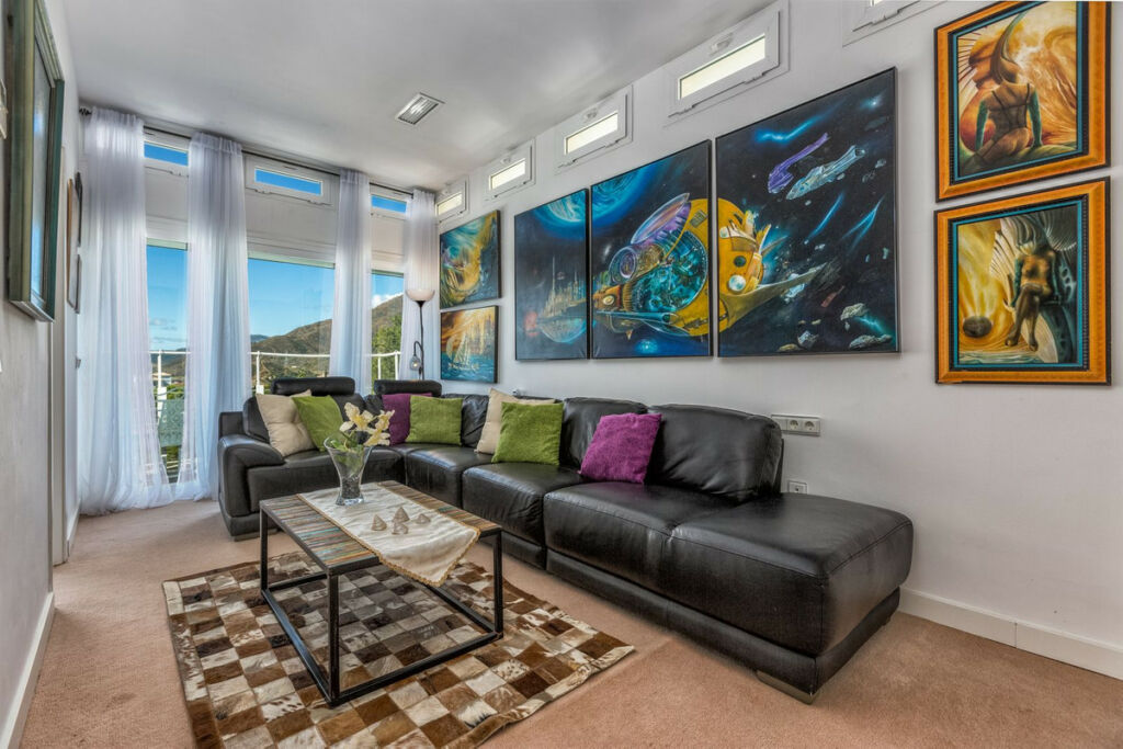 Detached Villa Estepona Málaga - image 20
