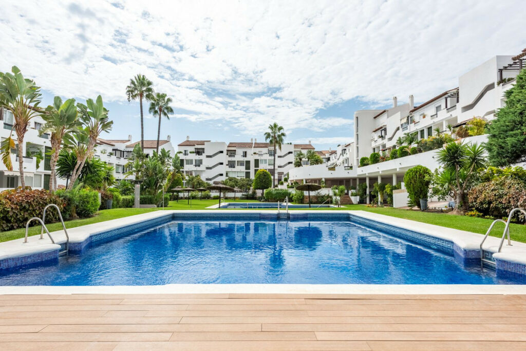 Middle Floor Apartment Bel Air Málaga - image 20