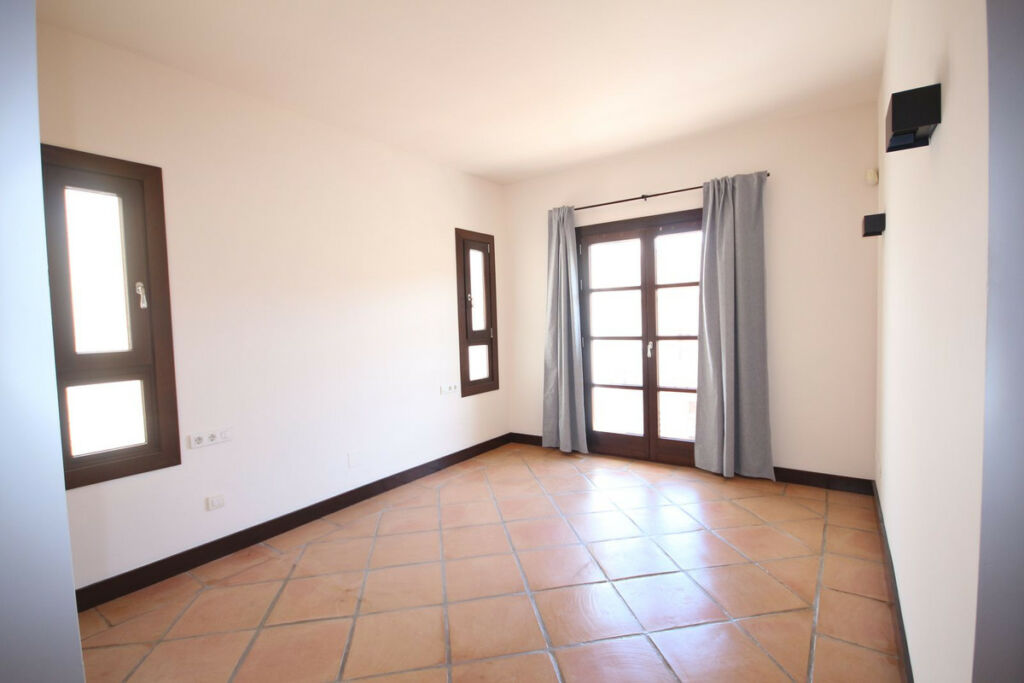 Semi-Detached House Benahavís Málaga - image 20