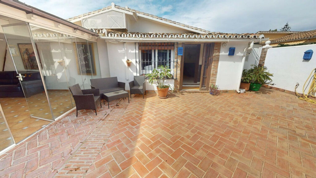 Detached Villa Costalita Málaga - image 20