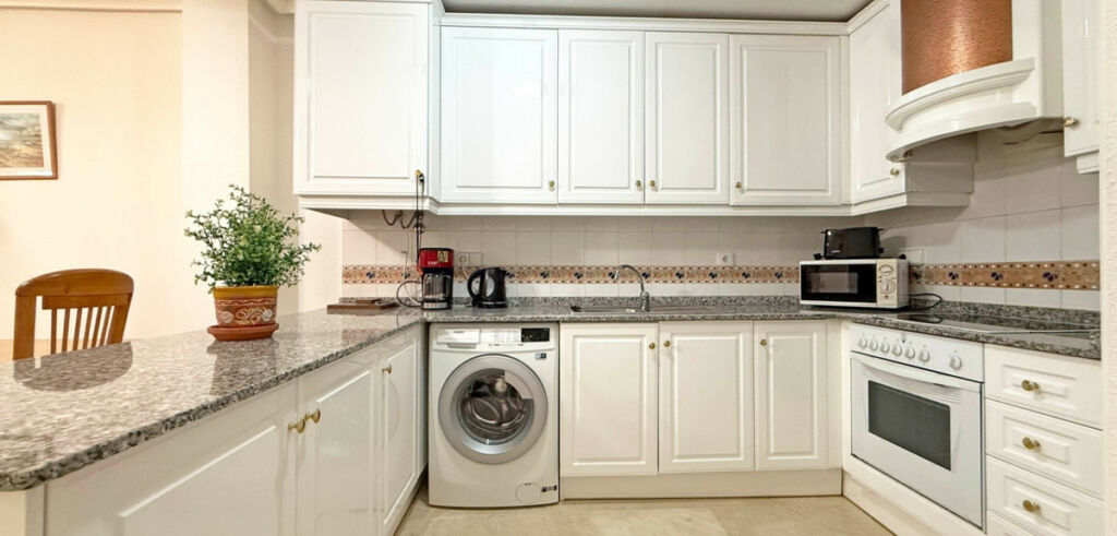 Ground Floor Apartment Villamartin Alicante - image 20