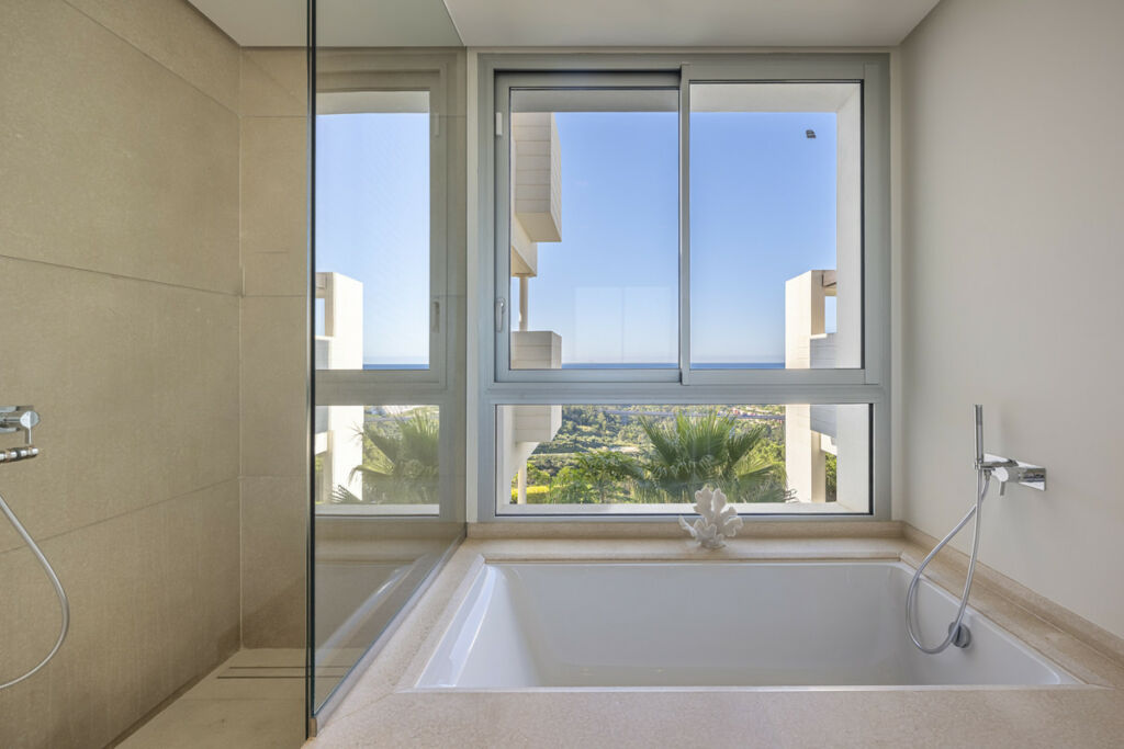Middle Floor Apartment Benahavís Málaga - image 20