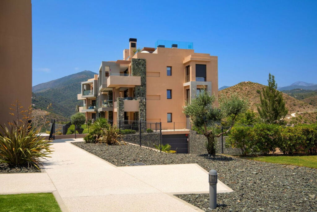Ground Floor Apartment Benahavís Málaga - image 20