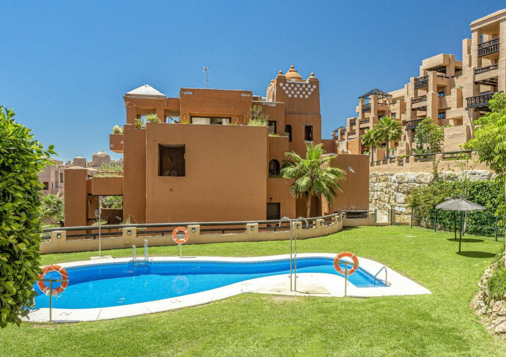 Penthouse La Duquesa Málaga - image 20